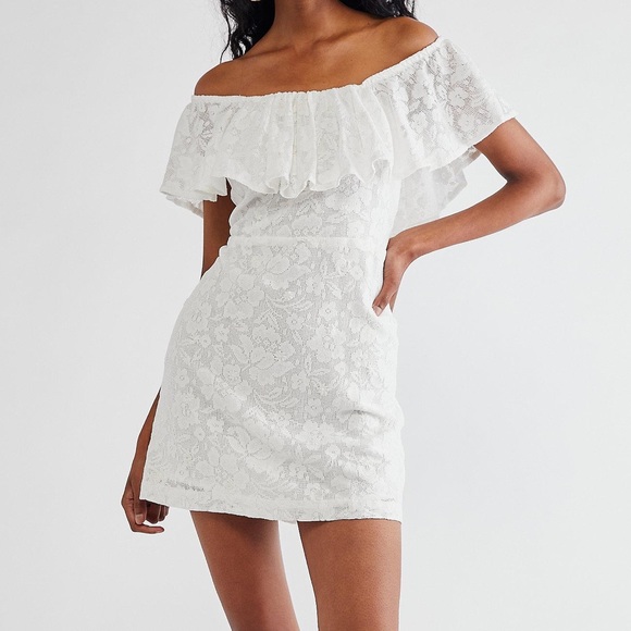 Free People Dresses & Skirts - NWT Free People girl crush lace mini dress in white